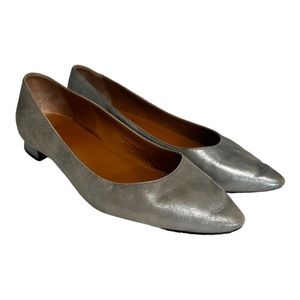 AQUATALIA Penena Metallic Gray Silver Flats 8.5